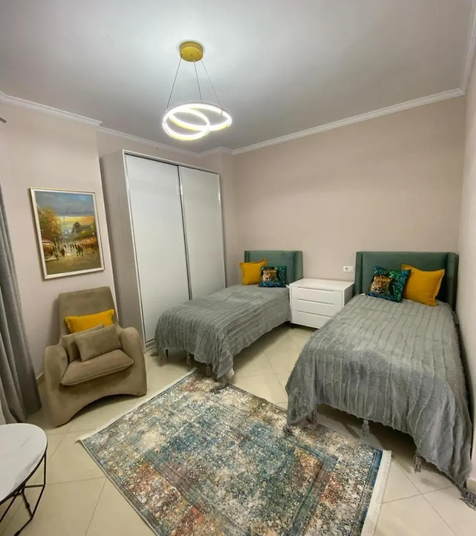 Deluxe Apartment Fier 0*,  Albania